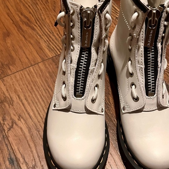 DR. MARTENS white leather 1460 twin zipper boots. Size 5 NWOT - Picture 5 of 12